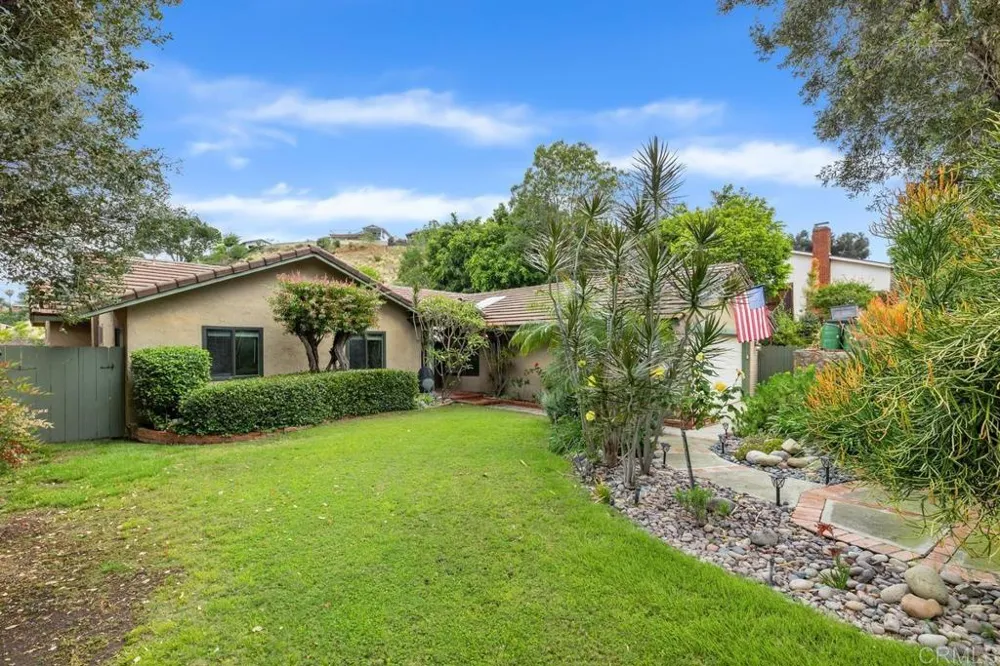 9556 Tropico Drive La Mesa, CA 91941
