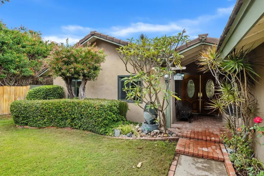 9556 Tropico Drive La Mesa, CA 91941