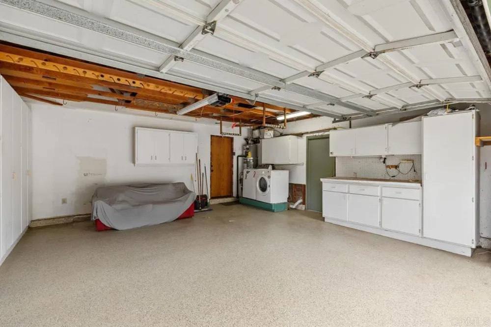 9556 Tropico Drive La Mesa, CA 91941