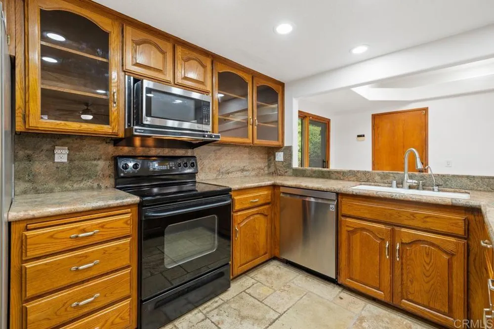 9556 Tropico Drive La Mesa, CA 91941