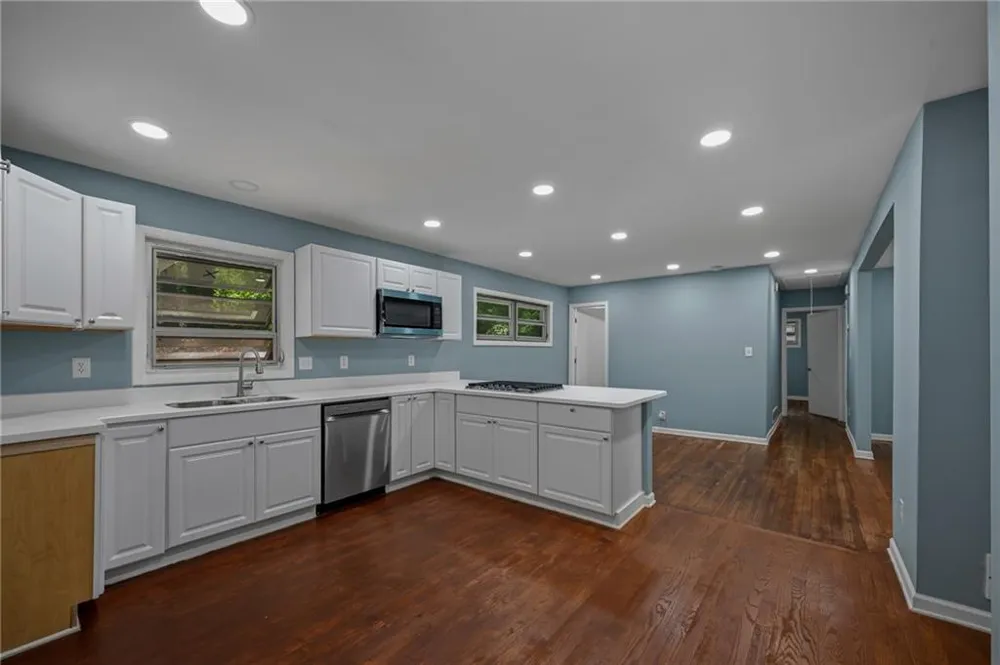 4707 City View Drive Forest Park, GA 30297