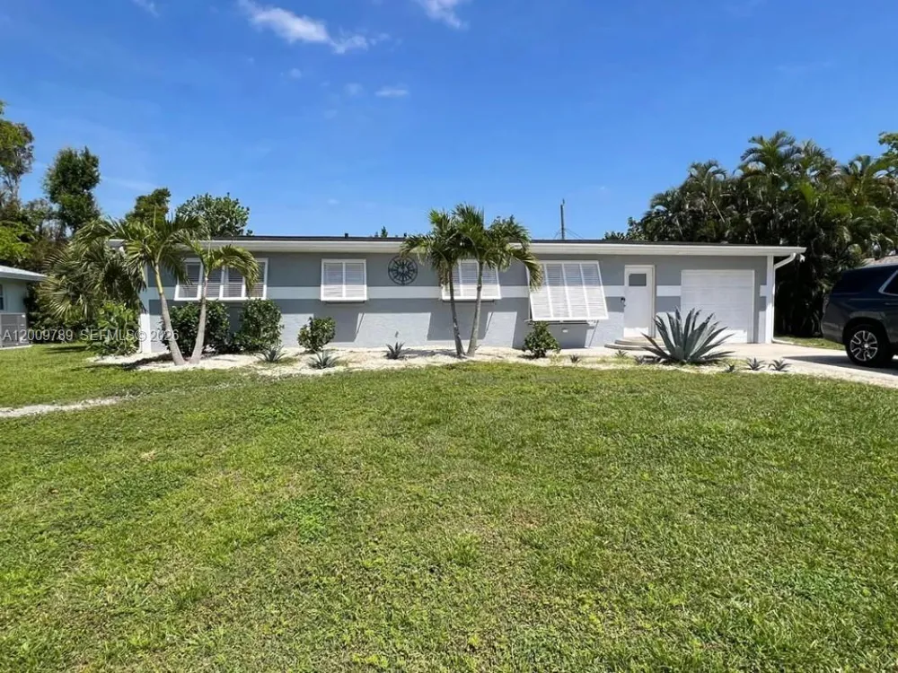 5221 York Ct #0 Cape Coral, FL 33904
