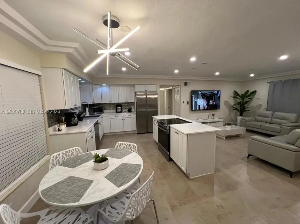 5221 York Ct #0 Cape Coral, FL 33904
