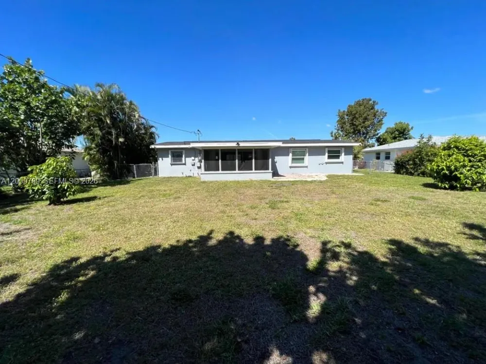 5221 York Ct #0 Cape Coral, FL 33904