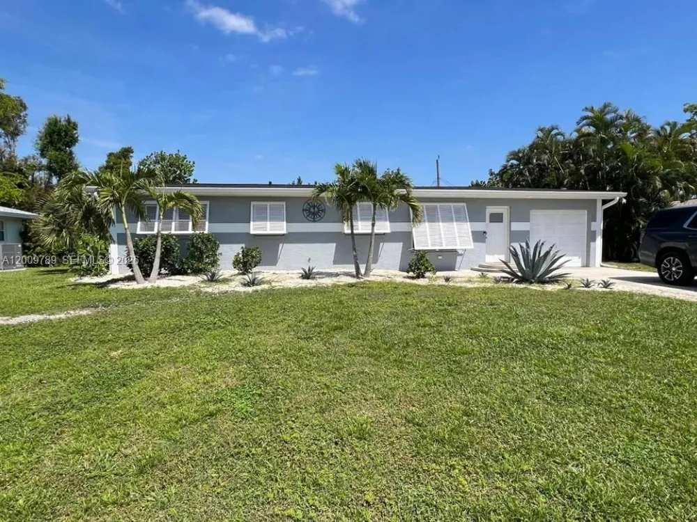 5221 York Ct #0 Cape Coral, FL 33904