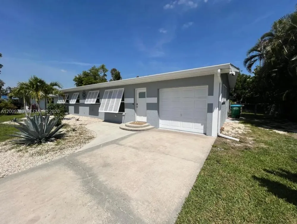 5221 York Ct #0 Cape Coral, FL 33904
