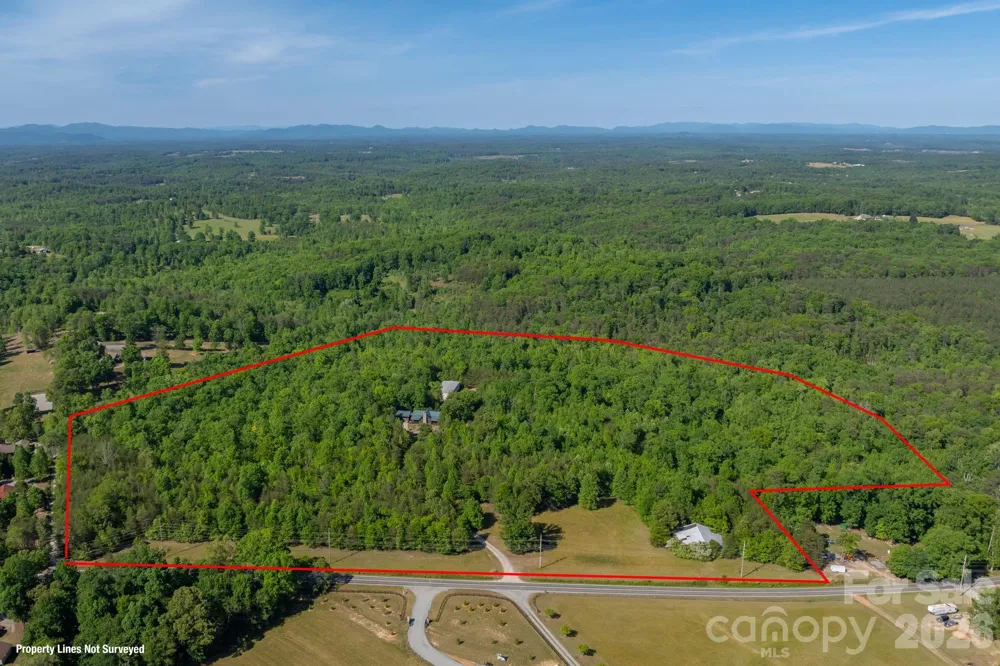3341 Peniel Road Tryon, NC 28782