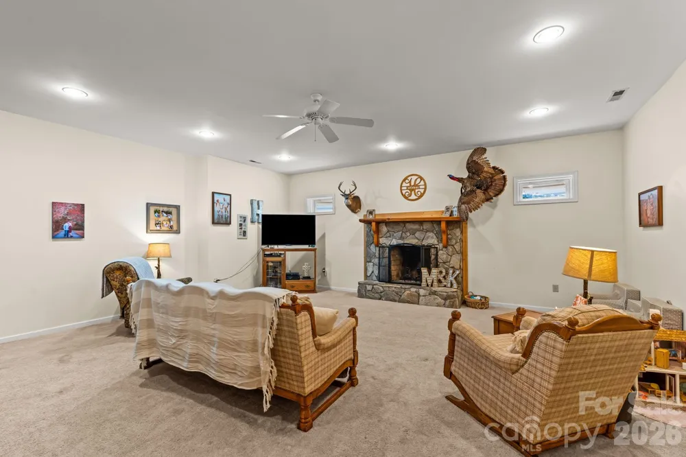3341 Peniel Road Tryon, NC 28782