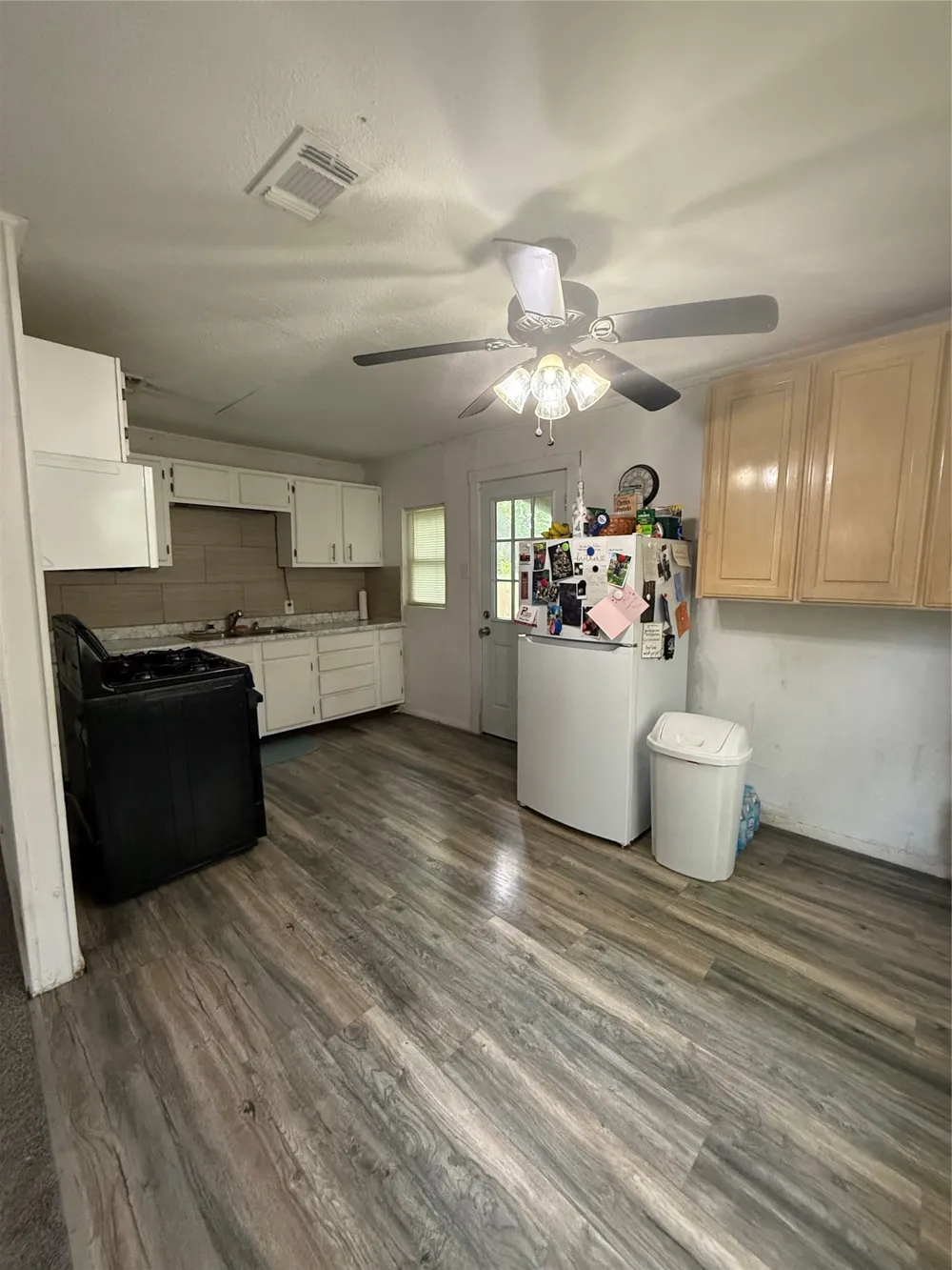 1006 Bishop Street Commerce, TX 75428