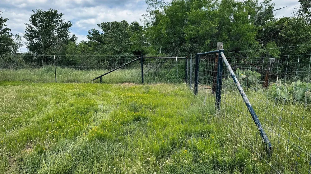 County Road 317 Rockdale, TX 76567