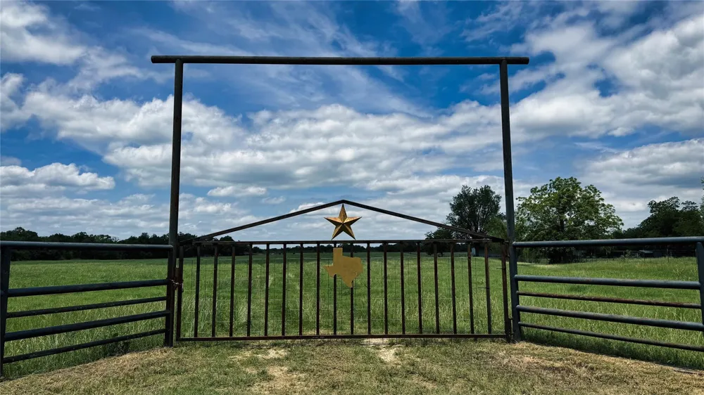 County Road 317 Rockdale, TX 76567