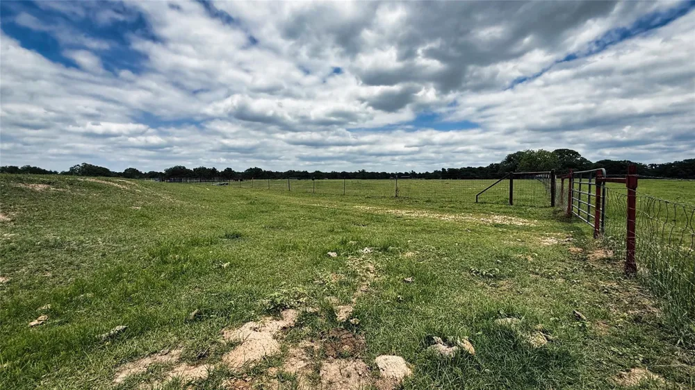 County Road 317 Rockdale, TX 76567