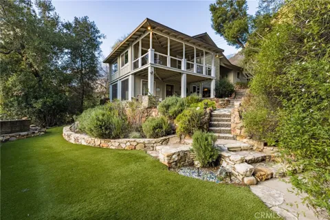 2305 Sugarloaf Drive
