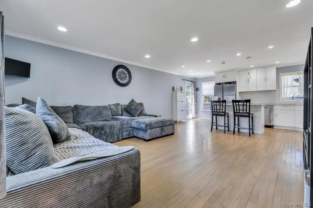 259 Rutherford Avenue Massapequa, NY 11758