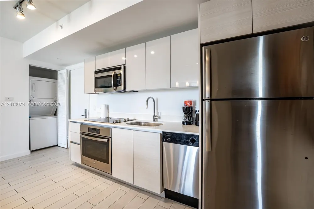 2602 E Hallandale Beach Blvd #R806 Hallandale Beach, FL 33009