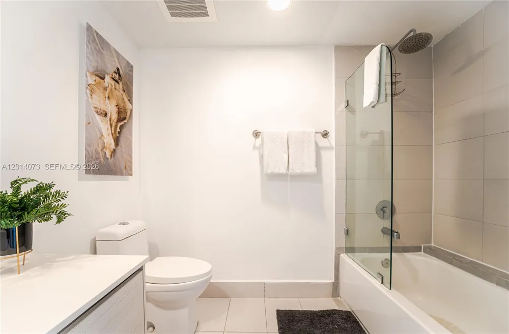 2602 E Hallandale Beach Blvd #R806 Hallandale Beach, FL 33009