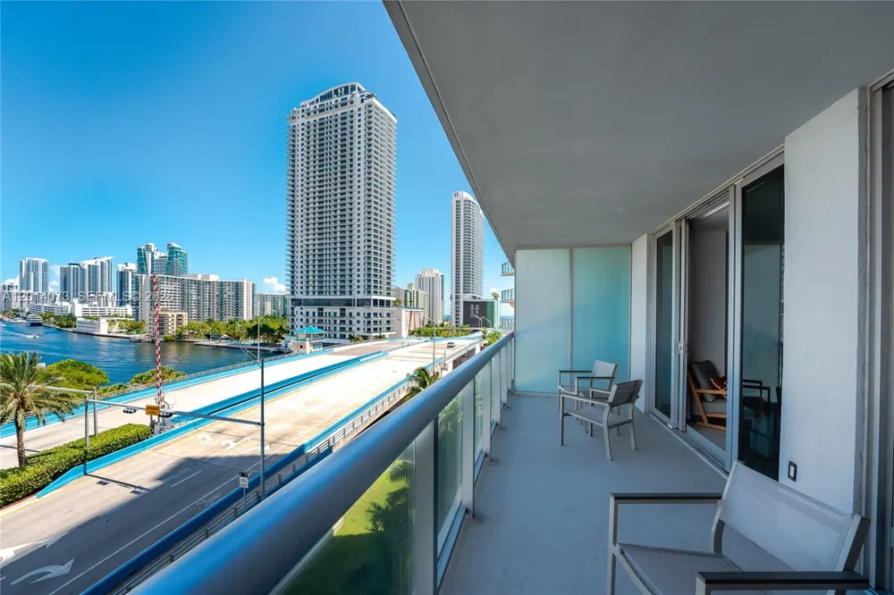 2602 E Hallandale Beach Blvd #R806 Hallandale Beach, FL 33009