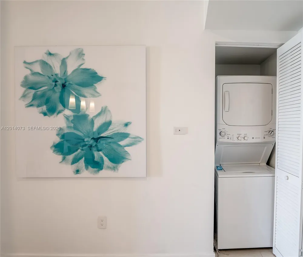 2602 E Hallandale Beach Blvd #R806 Hallandale Beach, FL 33009