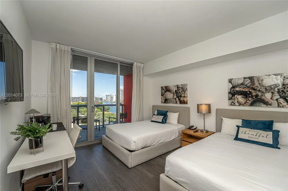 2602 E Hallandale Beach Blvd #R806 Hallandale Beach, FL 33009