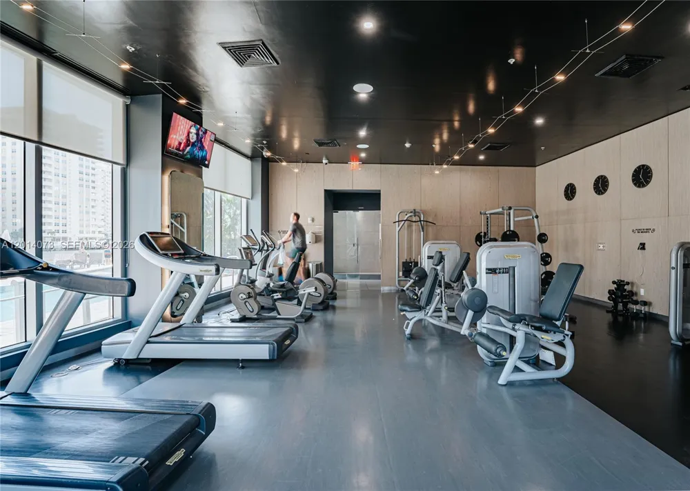 2602 E Hallandale Beach Blvd #R806 Hallandale Beach, FL 33009