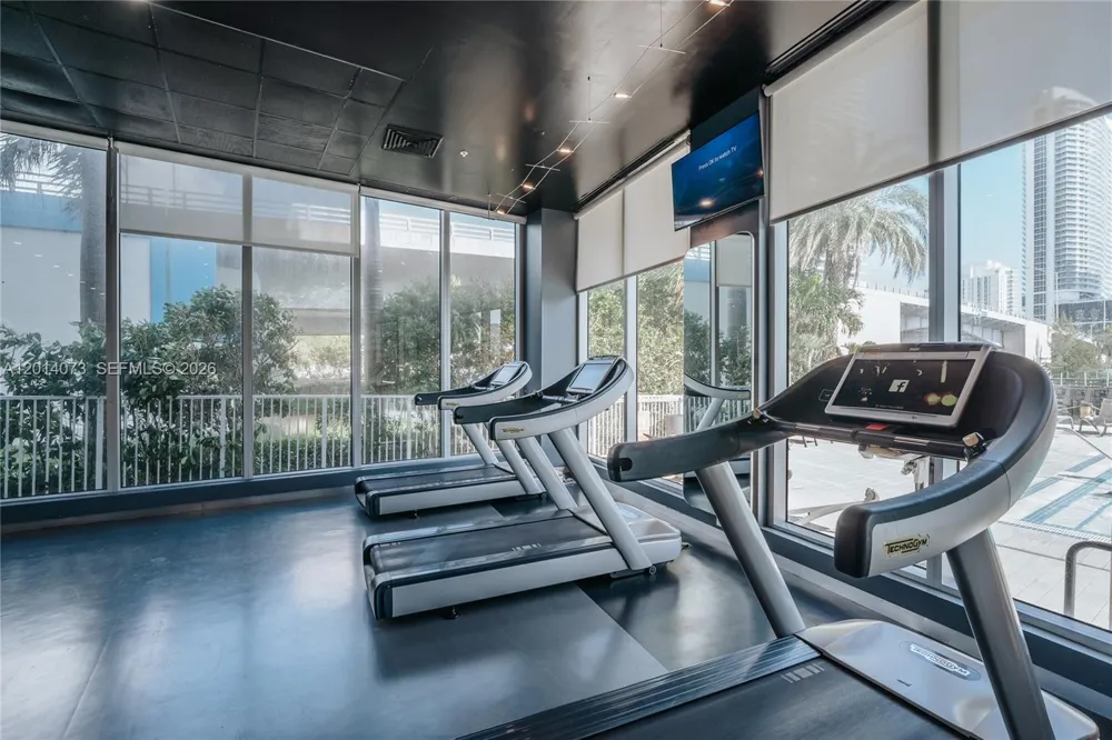 2602 E Hallandale Beach Blvd #R806 Hallandale Beach, FL 33009