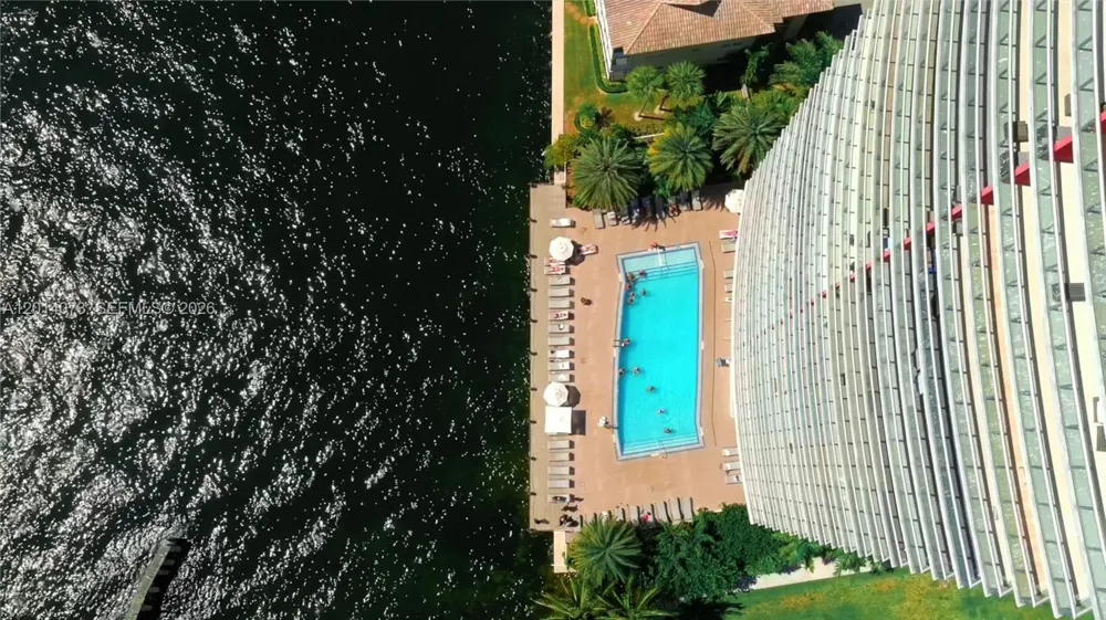 2602 E Hallandale Beach Blvd #R806 Hallandale Beach, FL 33009