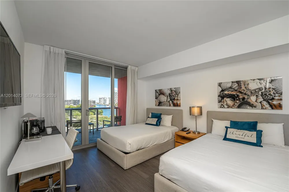 2602 E Hallandale Beach Blvd #R806 Hallandale Beach, FL 33009