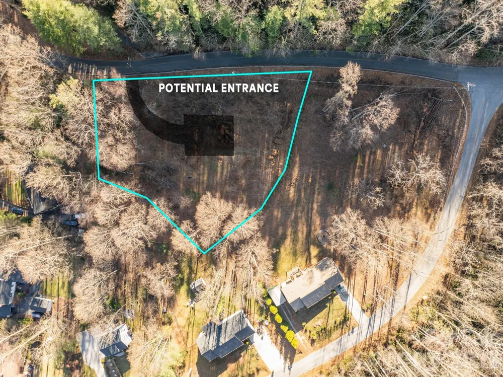 000 Davis Mountain Road Laurel Park, NC 28739