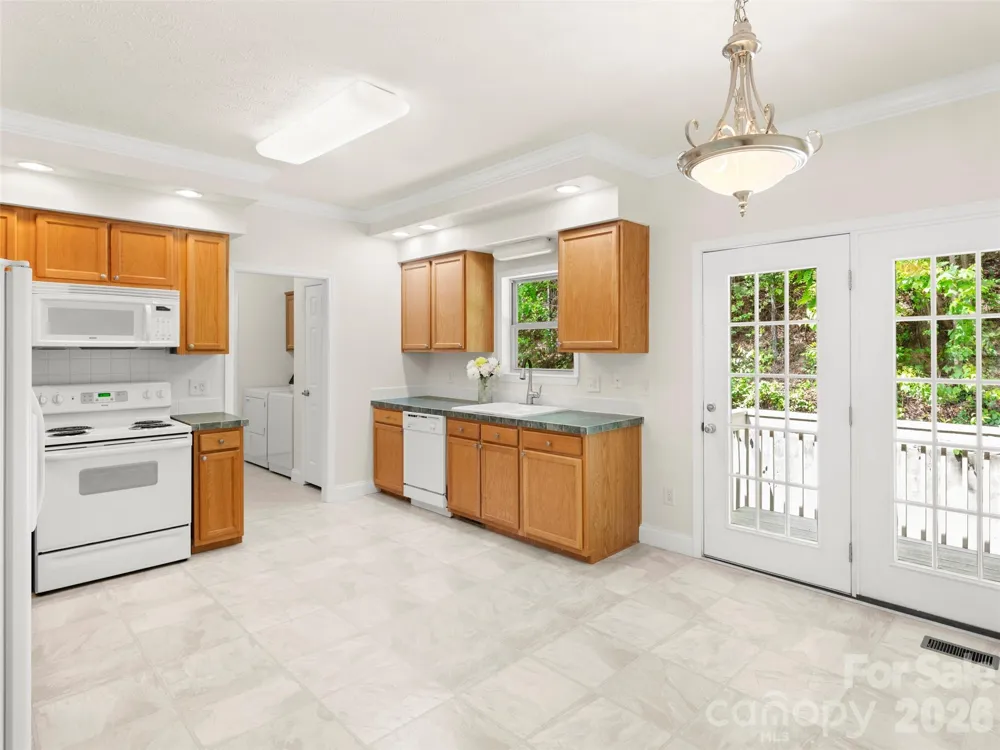 1 Hedgerose Court #B Asheville, NC 28805
