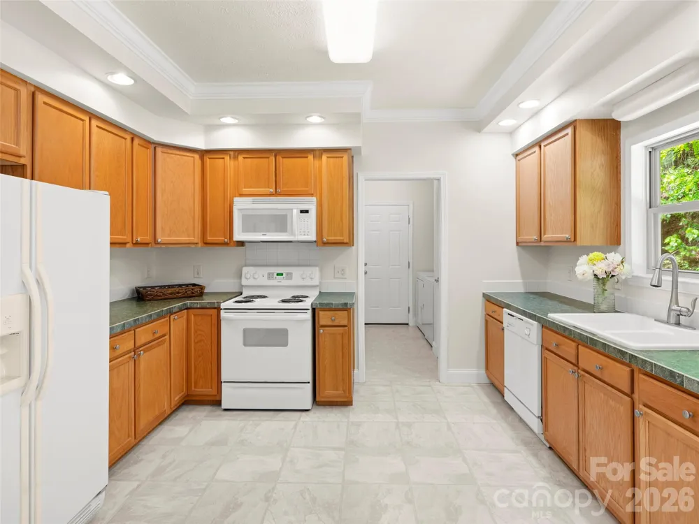 1 Hedgerose Court #B Asheville, NC 28805