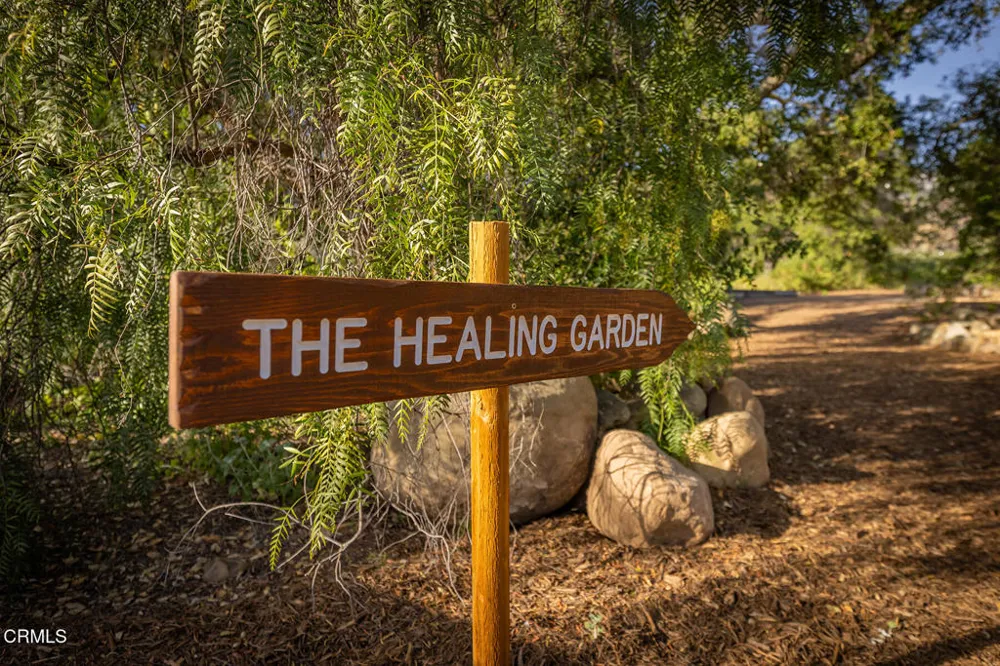 5180 Reeves Road Ojai, CA 93023