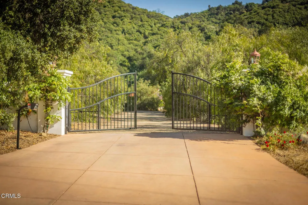 5180 Reeves Road Ojai, CA 93023