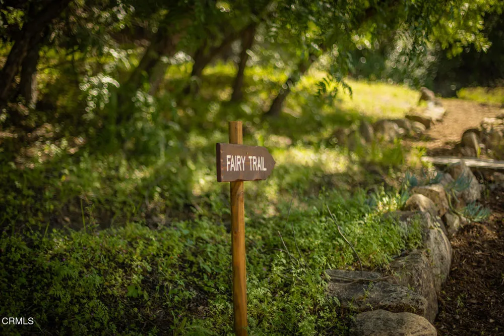5180 Reeves Road Ojai, CA 93023