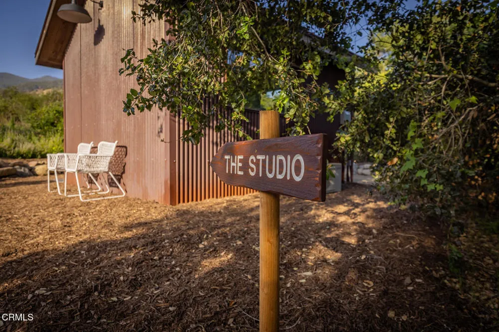 5180 Reeves Road Ojai, CA 93023