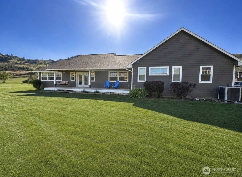 22 Rooster Flats Road Oroville, WA 98844