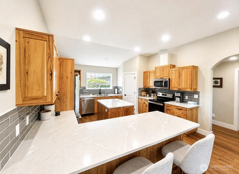 22 Rooster Flats Road Oroville, WA 98844