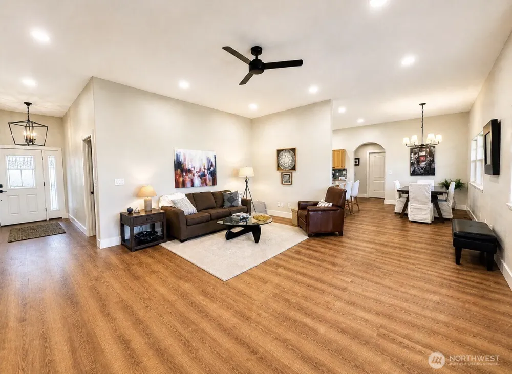 22 Rooster Flats Road Oroville, WA 98844