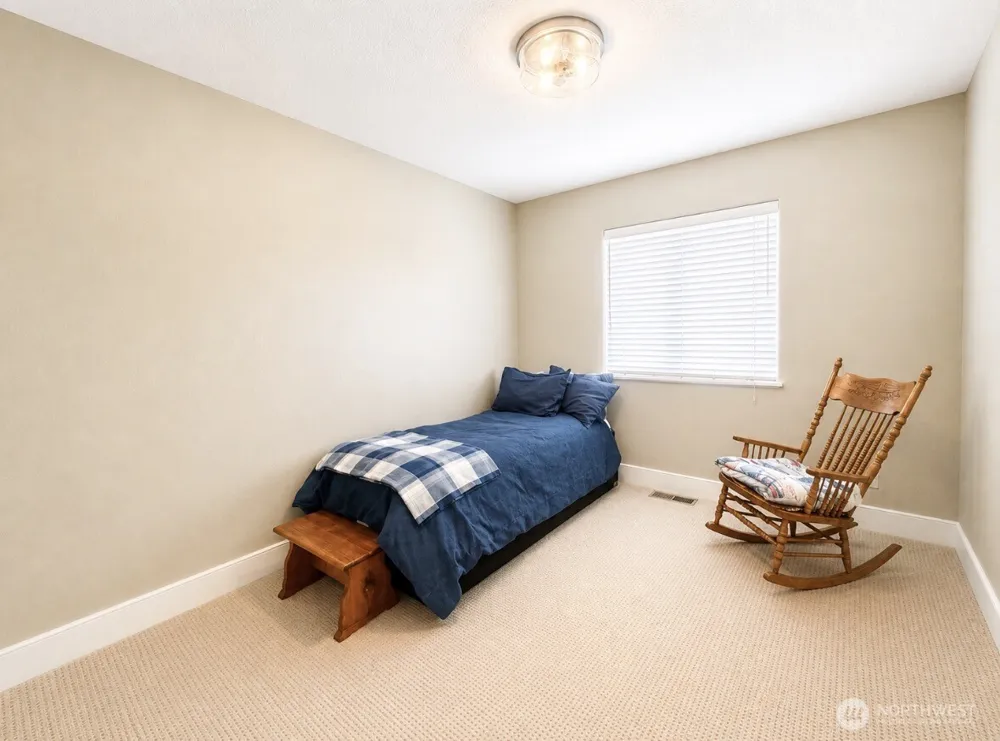 22 Rooster Flats Road Oroville, WA 98844
