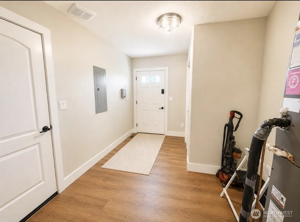 22 Rooster Flats Road Oroville, WA 98844