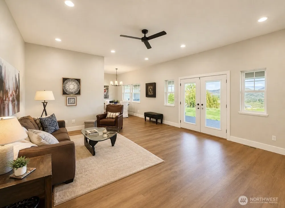 22 Rooster Flats Road Oroville, WA 98844
