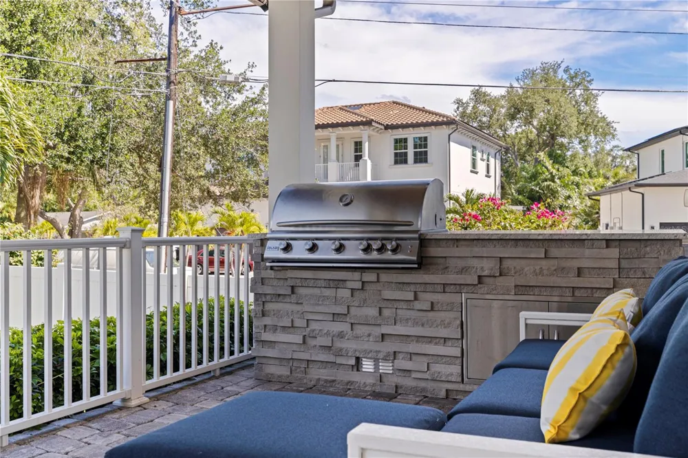 1001 CORDOVA BOULEVARD NE St Petersburg, FL 33704