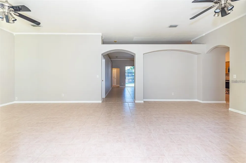 2634 BROOKVILLE DRIVE Valrico, FL 33596