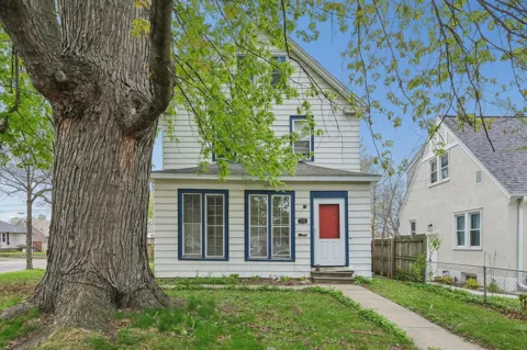 1381 White Bear Avenue
