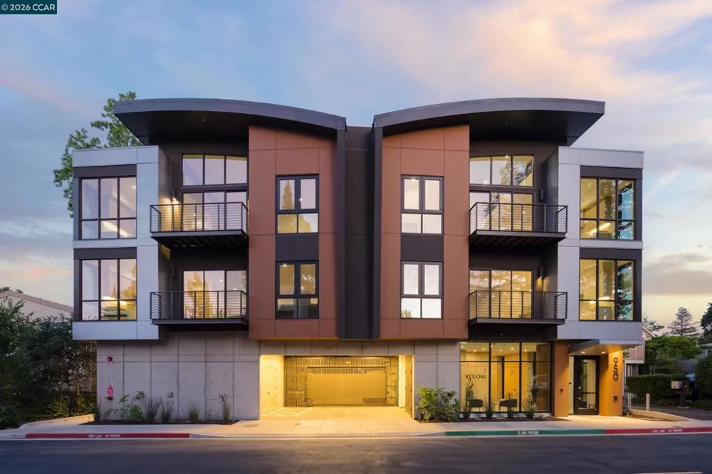 950 Hough Ave #303 Lafayette, CA 94549