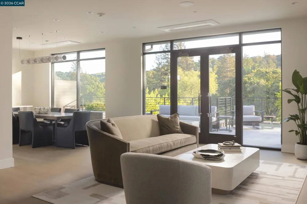950 Hough Ave #303 Lafayette, CA 94549