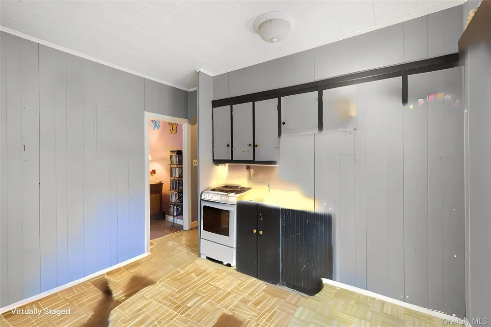 116 Lake Drive Lake Peekskill, NY 10537