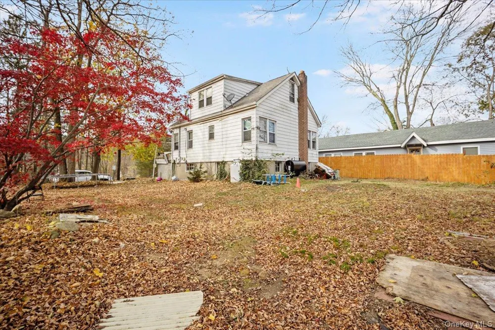 116 Lake Drive Lake Peekskill, NY 10537