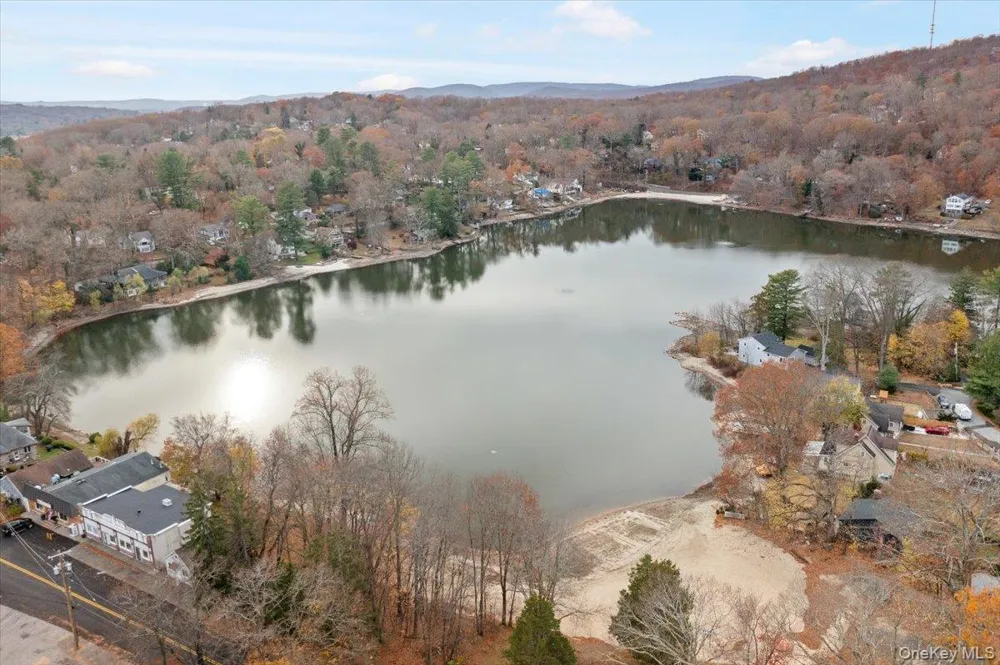 116 Lake Drive Lake Peekskill, NY 10537