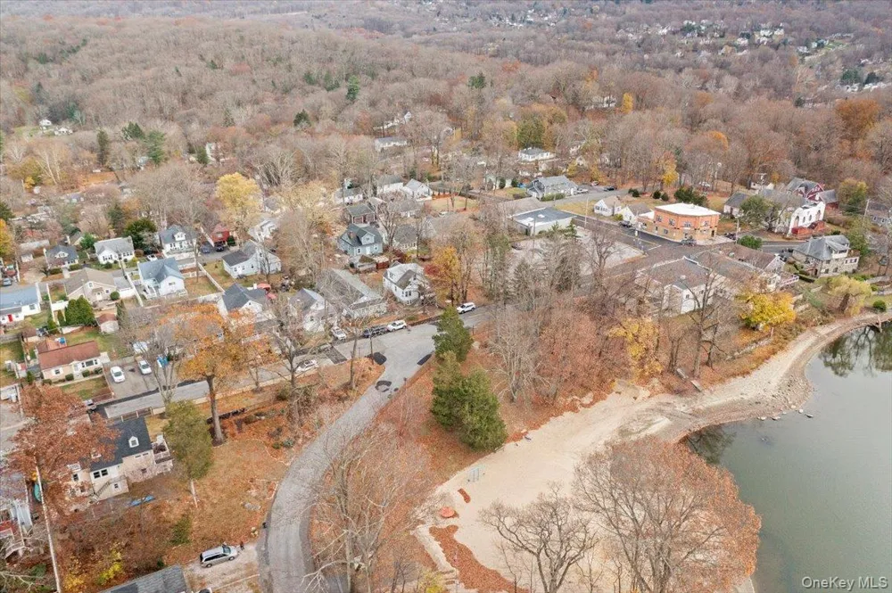 116 Lake Drive Lake Peekskill, NY 10537