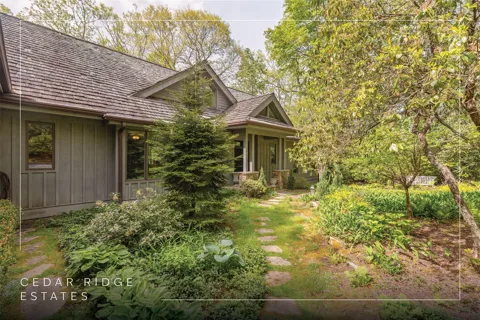 77 Headwater Drive